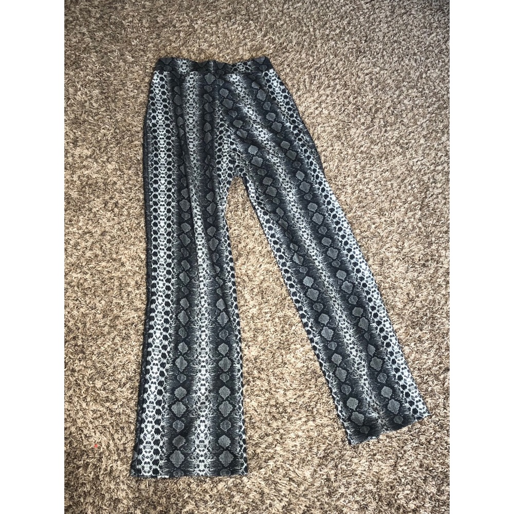 Sexy Highwaisted Snakeskin 🐍